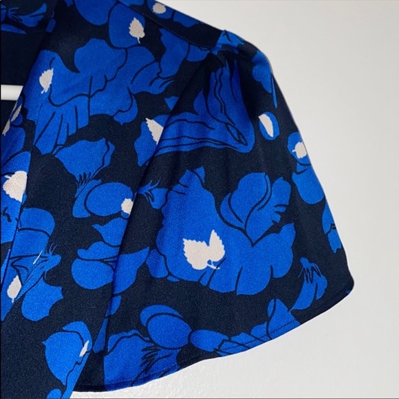 Banana Republic Blue Floral Pleated Wrap Dress XS - Picture 8 of 8